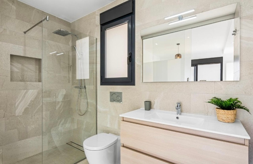 Se vende Villa - Chalet de 3 dormitorios en Costa Blanca, Alicante, España