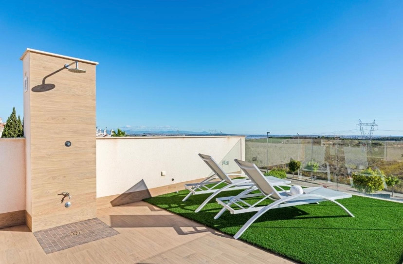 Se vende Villa - Chalet de 3 dormitorios en Costa Blanca, Alicante, España