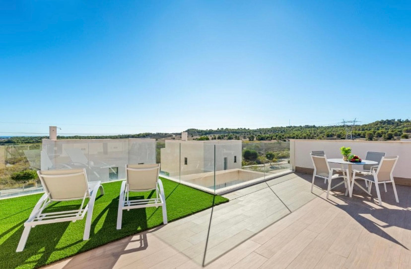 Se vende Villa - Chalet de 3 dormitorios en Costa Blanca, Alicante, España