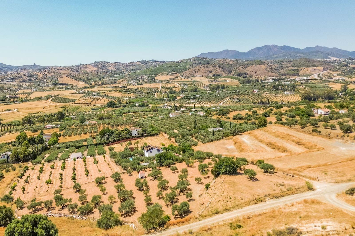 Se vende Terreno Urbano  en Costa Del Sol, Málaga, España