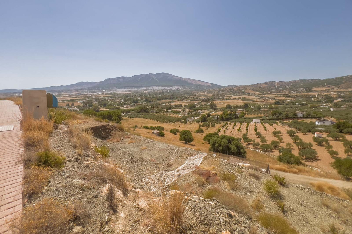 Se vende Terreno Urbano  en Costa Del Sol, Málaga, España