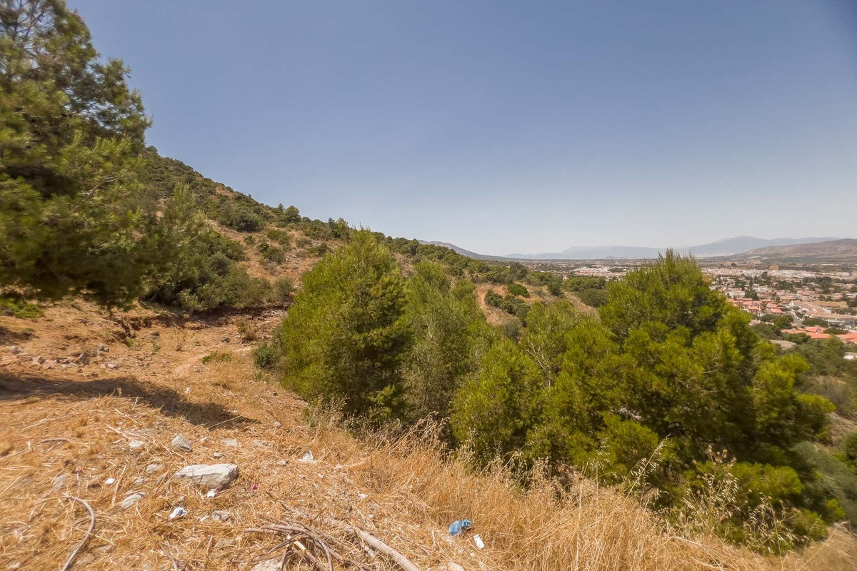Se vende Terreno Urbano  en Costa Del Sol, Málaga, España