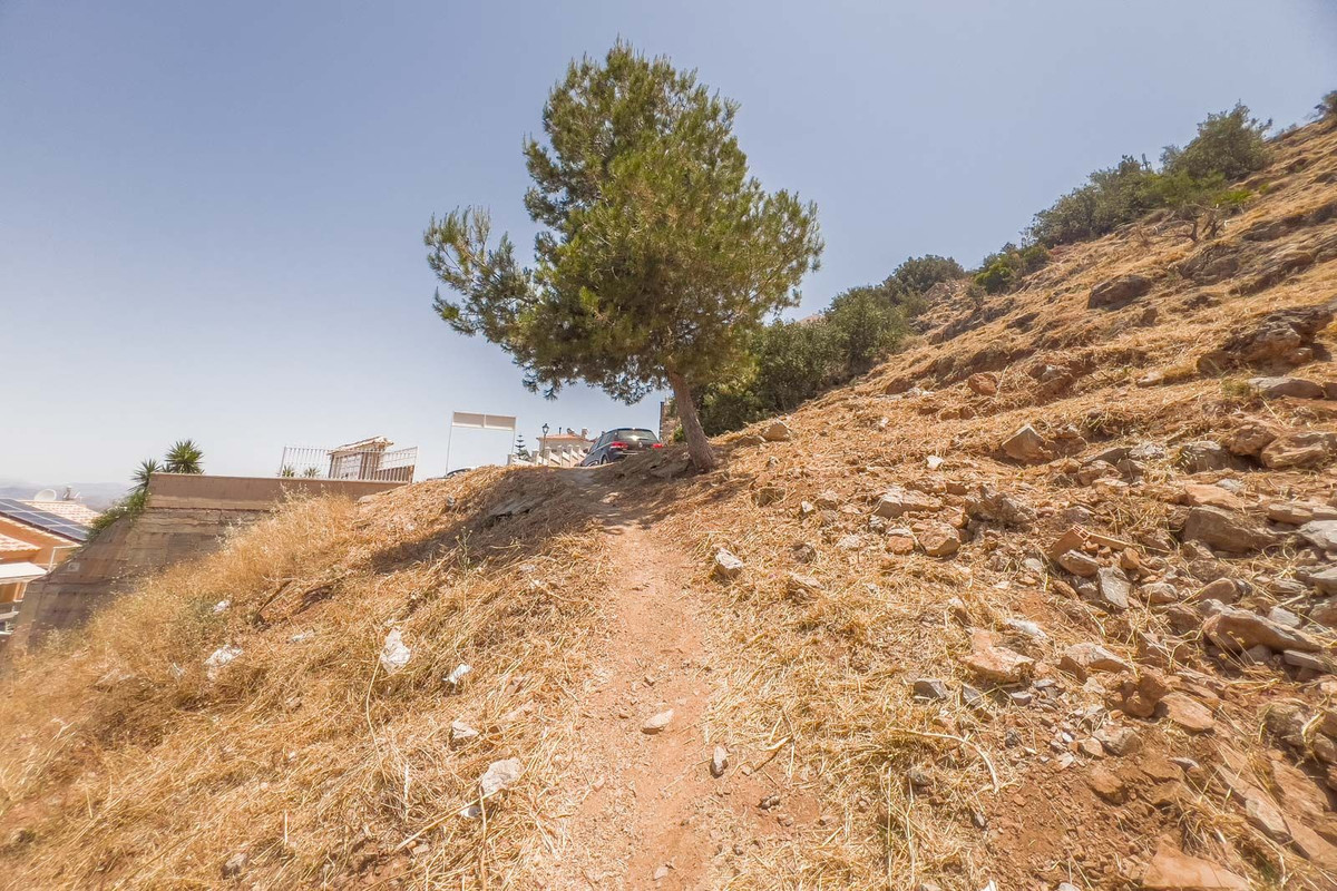 Se vende Terreno Urbano  en Costa Del Sol, Málaga, España