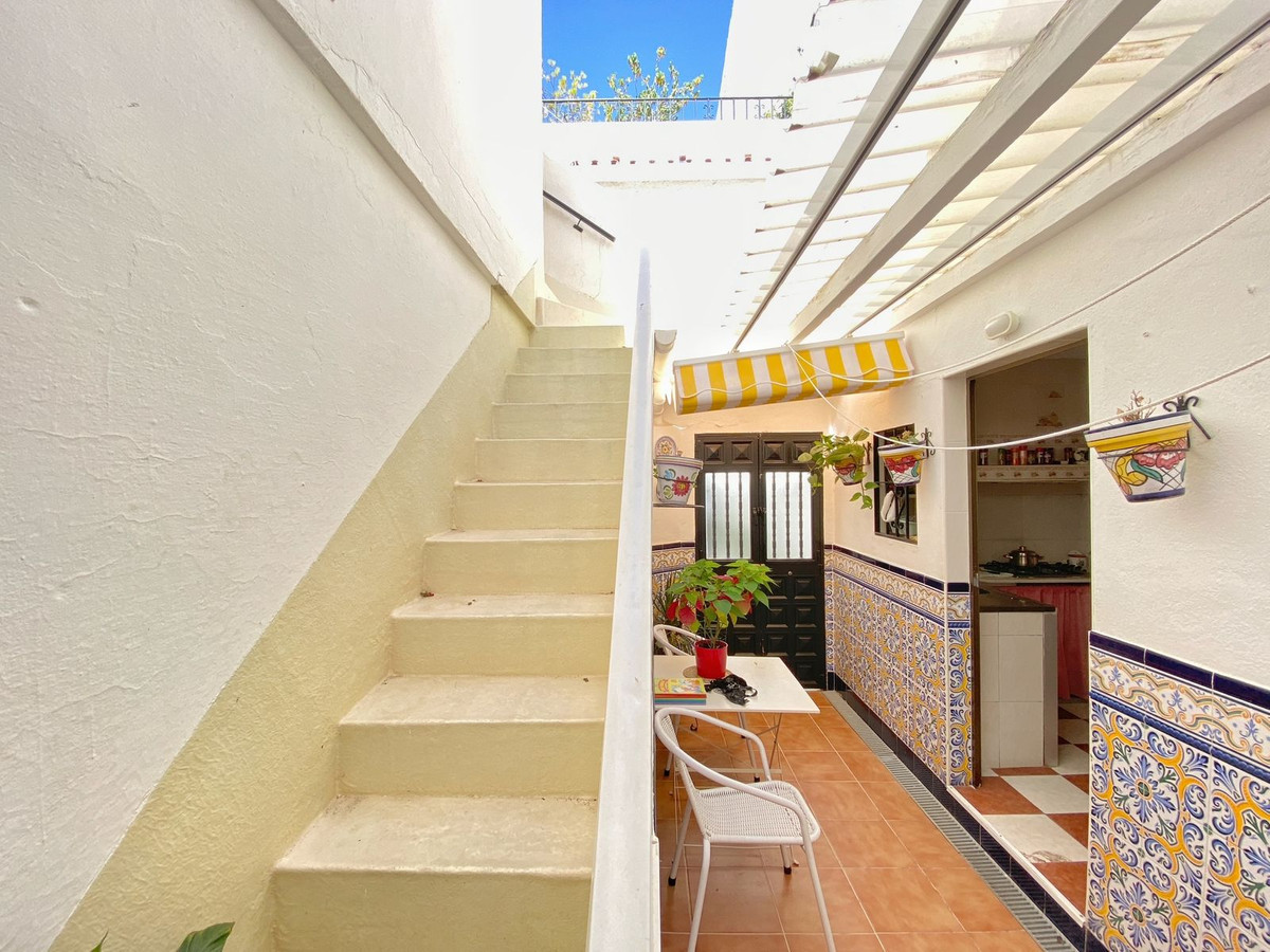 4 Bed Townhouse for sale in Marbella Costa Del Sol, Málaga, Spain