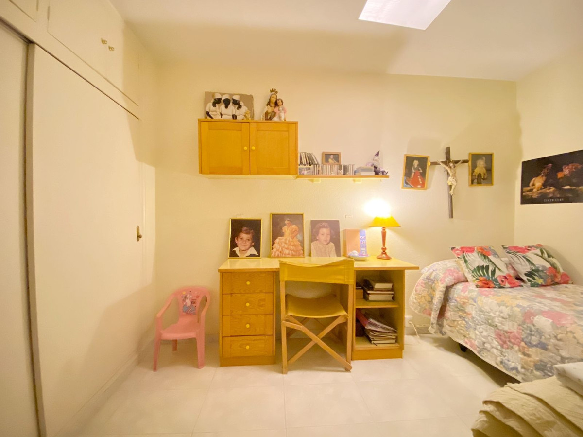 4 Bed Townhouse for sale in Marbella Costa Del Sol, Málaga, Spain