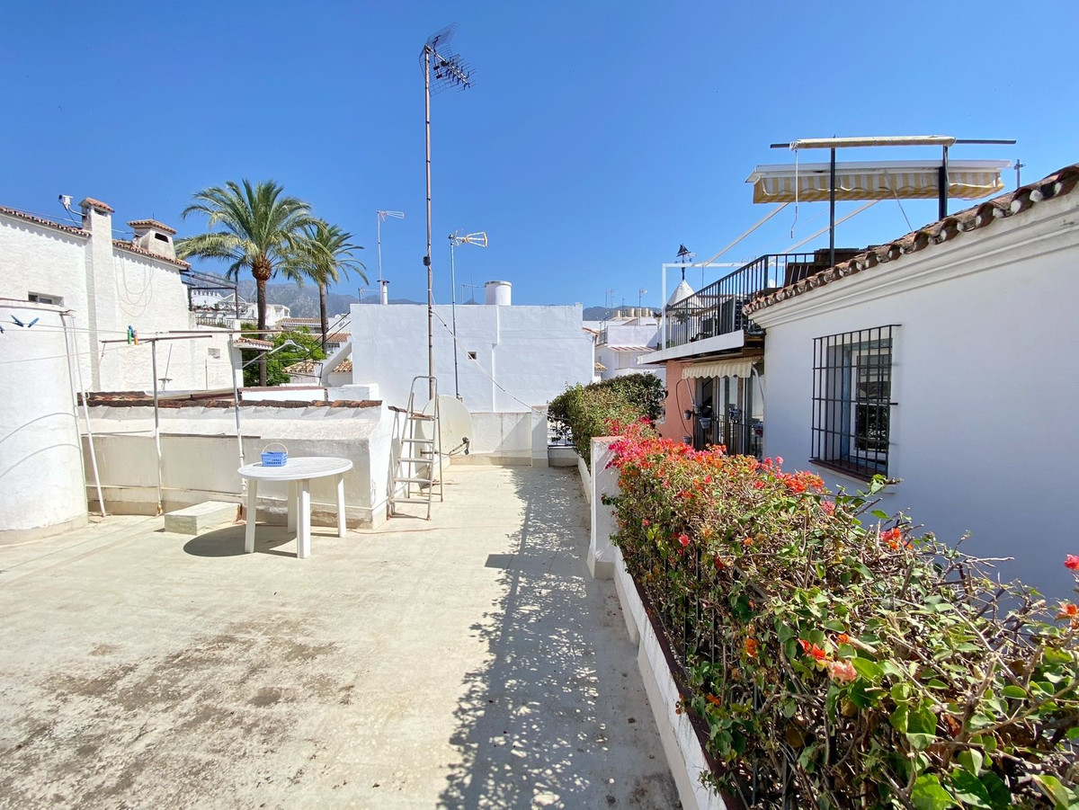 4 Bed Townhouse for sale in Marbella Costa Del Sol, Málaga, Spain