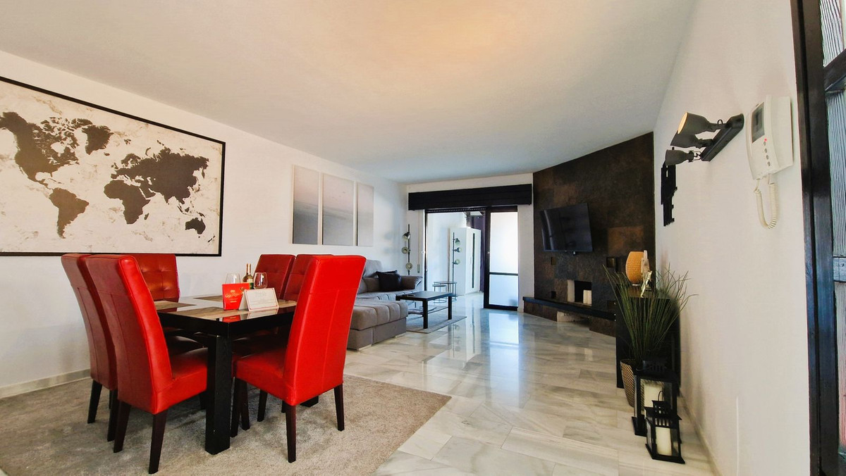 2 Bed Apartment for sale in Puerto Banús Costa Del Sol, Málaga, Spain