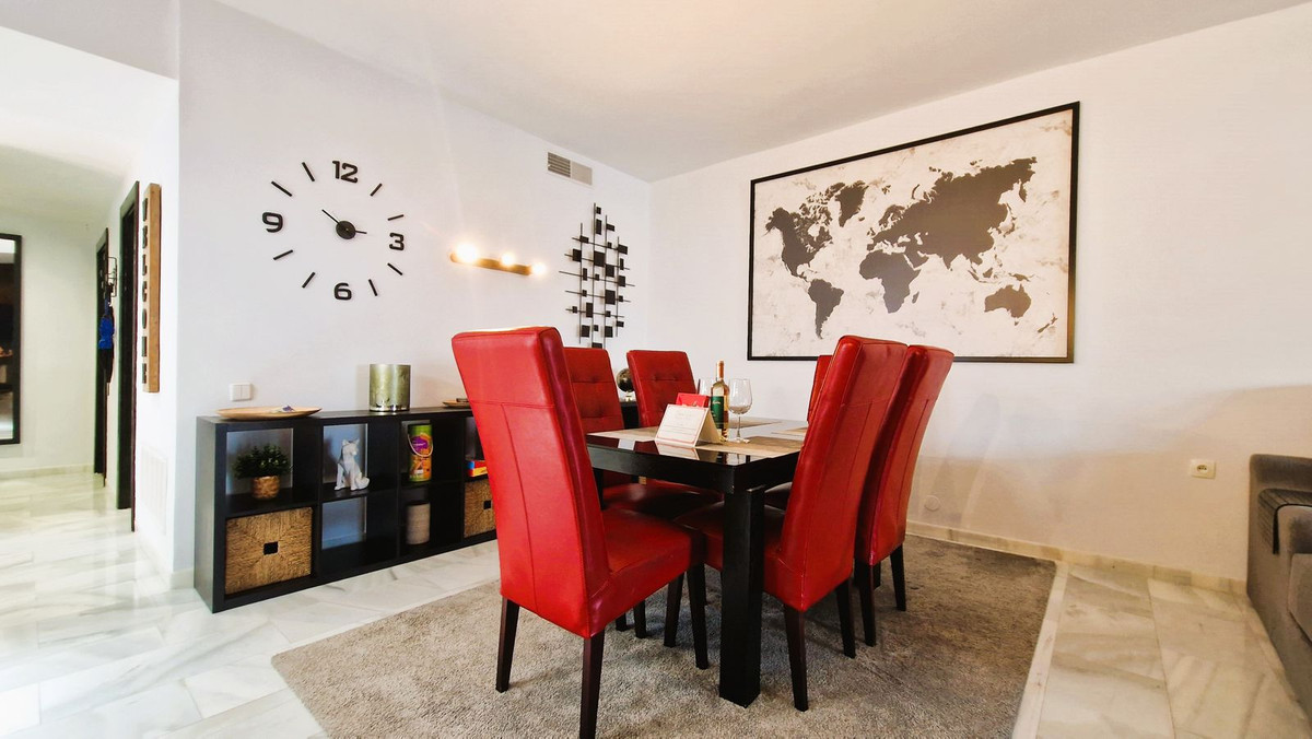 2 Bed Apartment for sale in Puerto Banús Costa Del Sol, Málaga, Spain