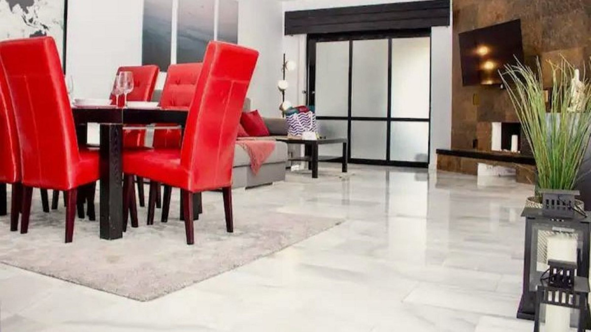 2 Bed Apartment for sale in Puerto Banús Costa Del Sol, Málaga, Spain