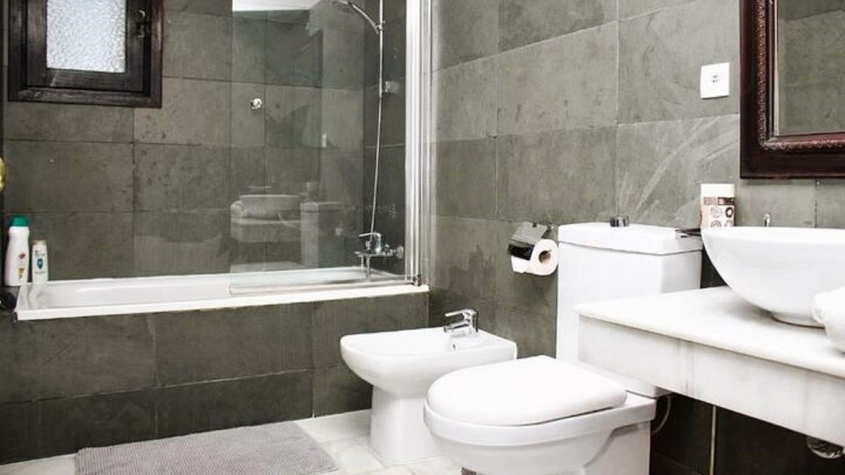 2 Bed Apartment for sale in Puerto Banús Costa Del Sol, Málaga, Spain