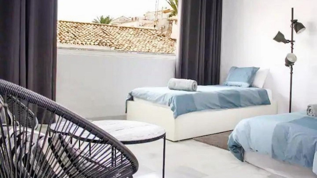 2 Bed Apartment for sale in Puerto Banús Costa Del Sol, Málaga, Spain