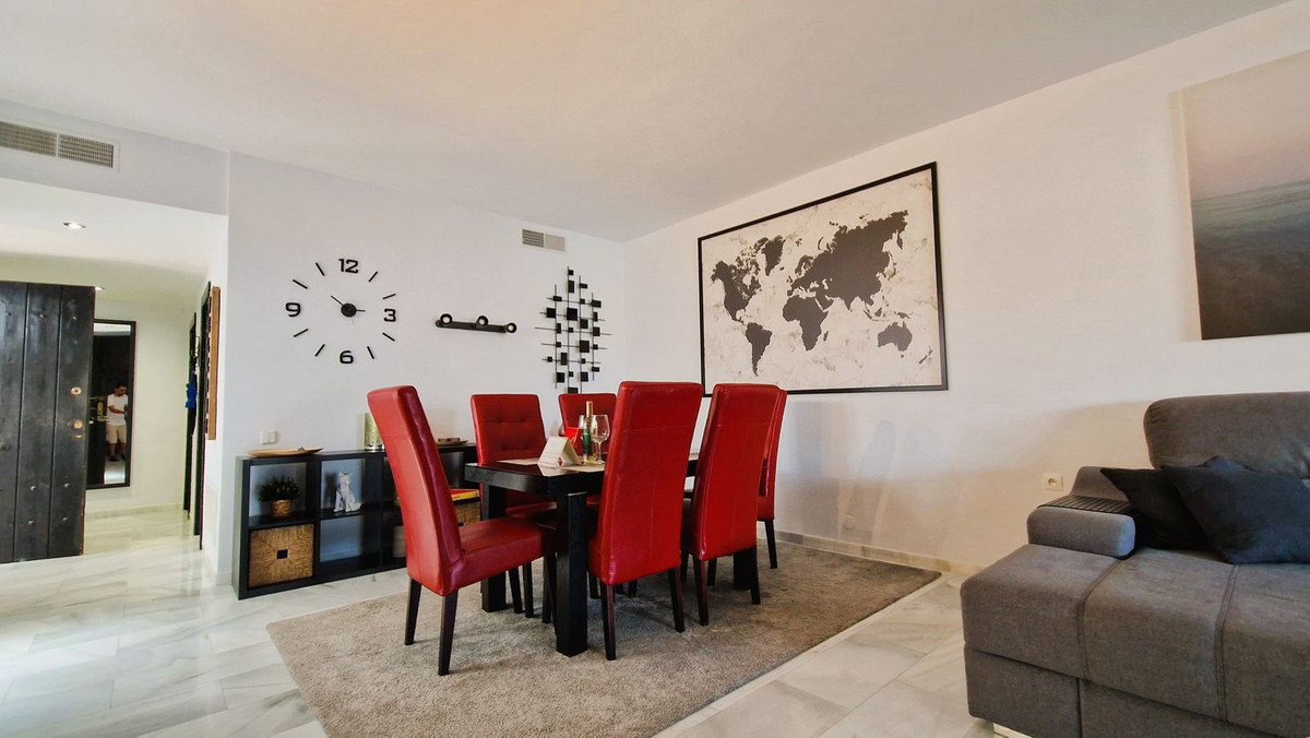 2 Bed Apartment for sale in Puerto Banús Costa Del Sol, Málaga, Spain
