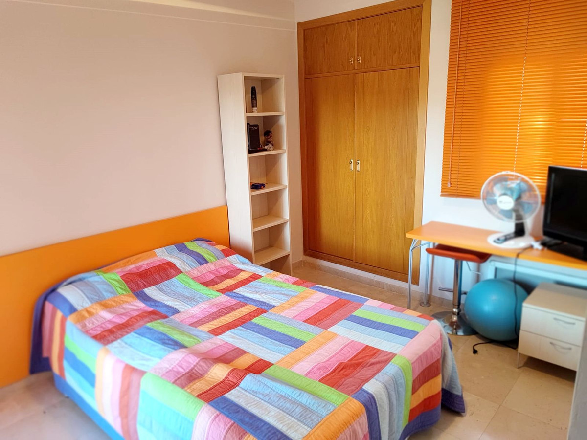 4 Bed Apartment for sale in Torreblanca Costa Del Sol, Málaga, Spain