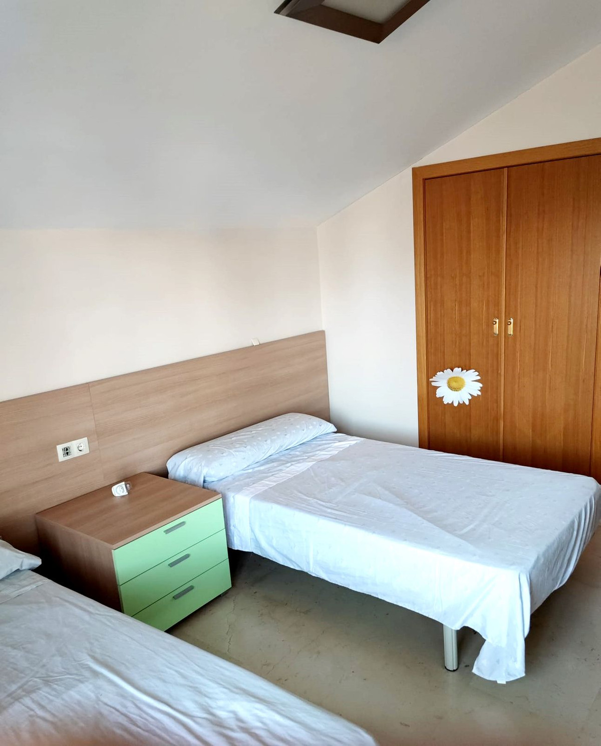 4 Bed Apartment for sale in Torreblanca Costa Del Sol, Málaga, Spain