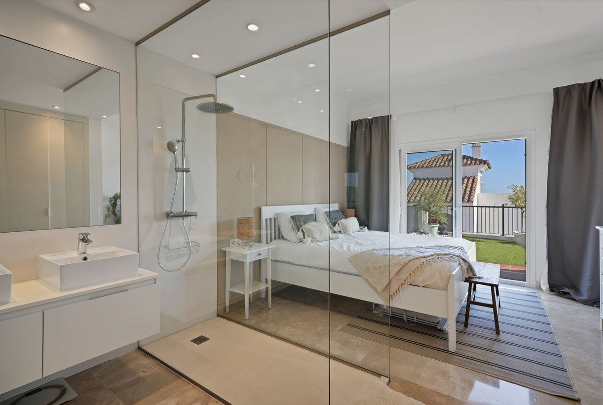Se vende Apartamento Planta Baja de 3 dormitorios en Costa Del Sol, Málaga, España