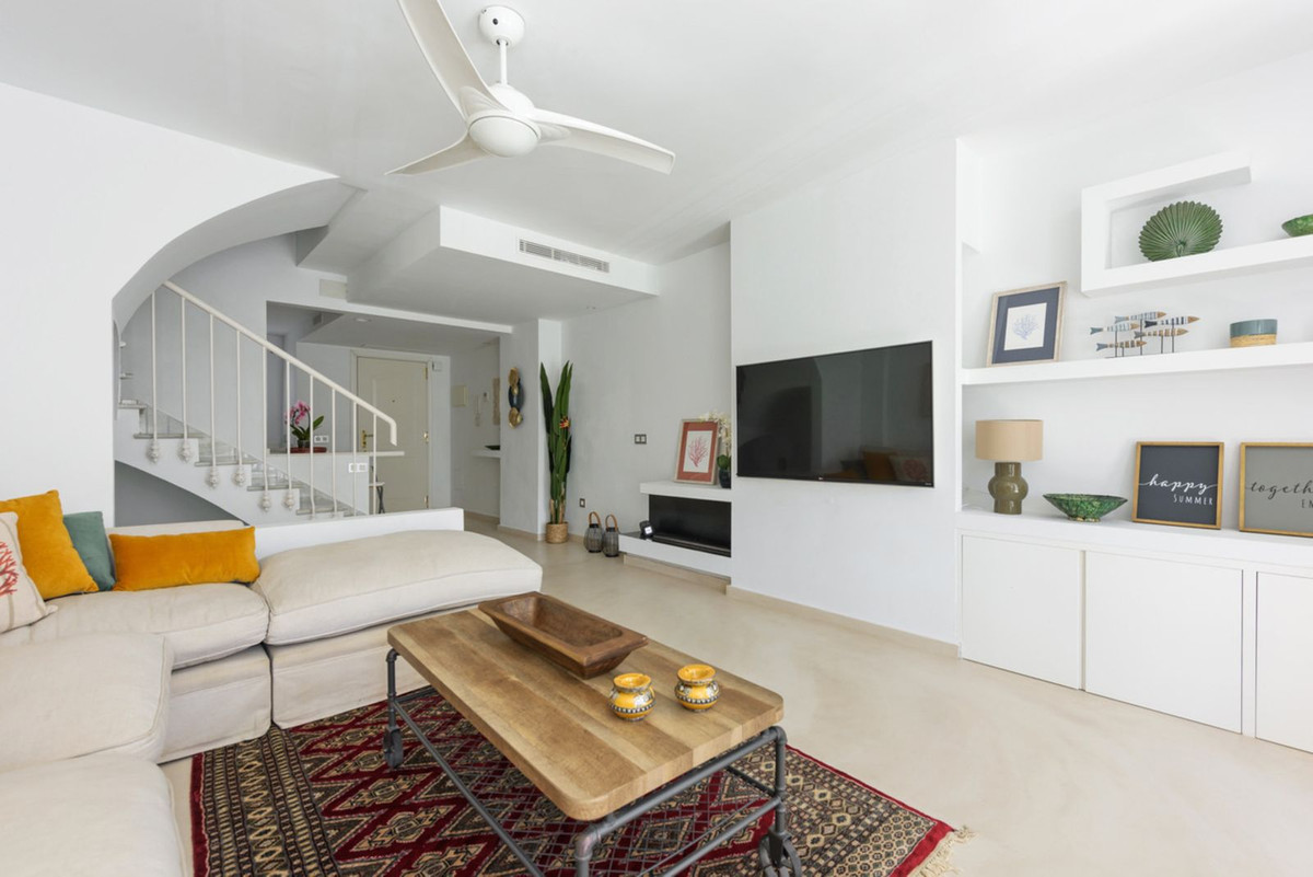 3 Bed Townhouse for sale in Nueva Andalucía Costa Del Sol, Málaga, Spain