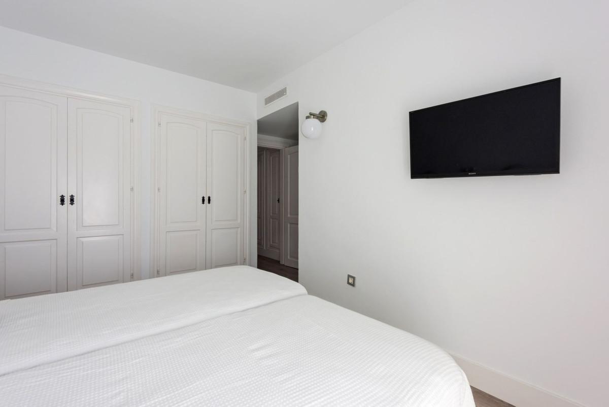 3 Bed Townhouse for sale in Nueva Andalucía Costa Del Sol, Málaga, Spain