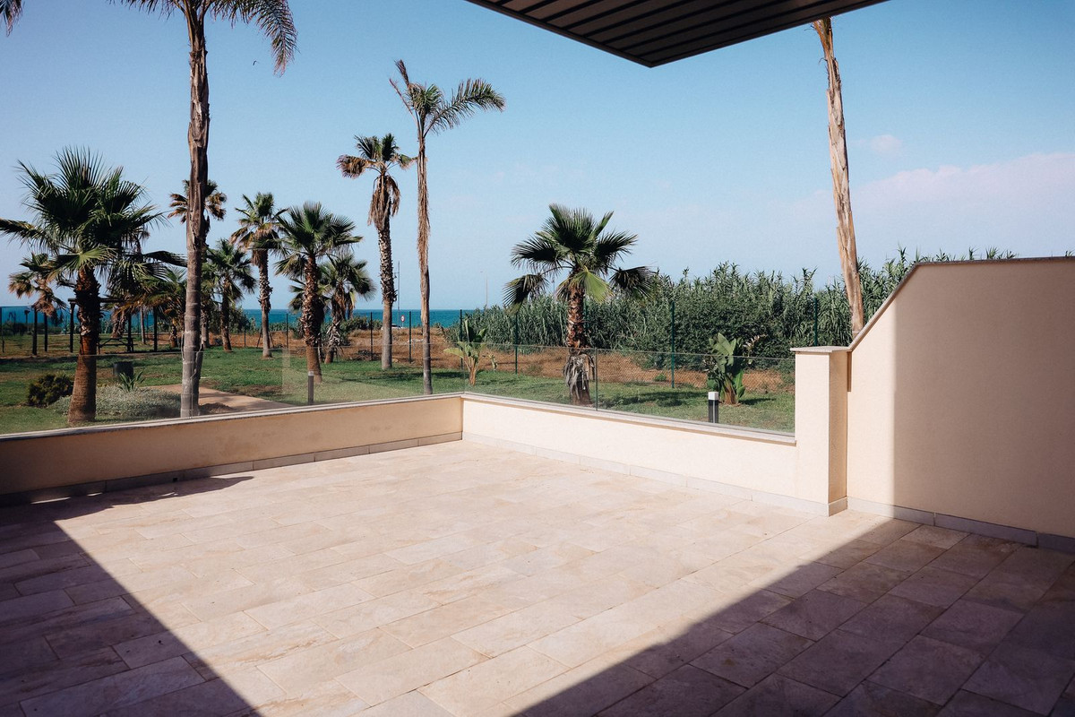 2 Bed Apartment for sale in Vélezmálaga Costa Del Sol East, Málaga, Spain