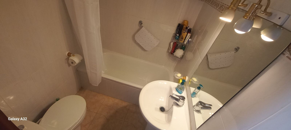 Se vende Apartamento Planta Media de 1 dormitorios en Costa Del Sol, Málaga, España