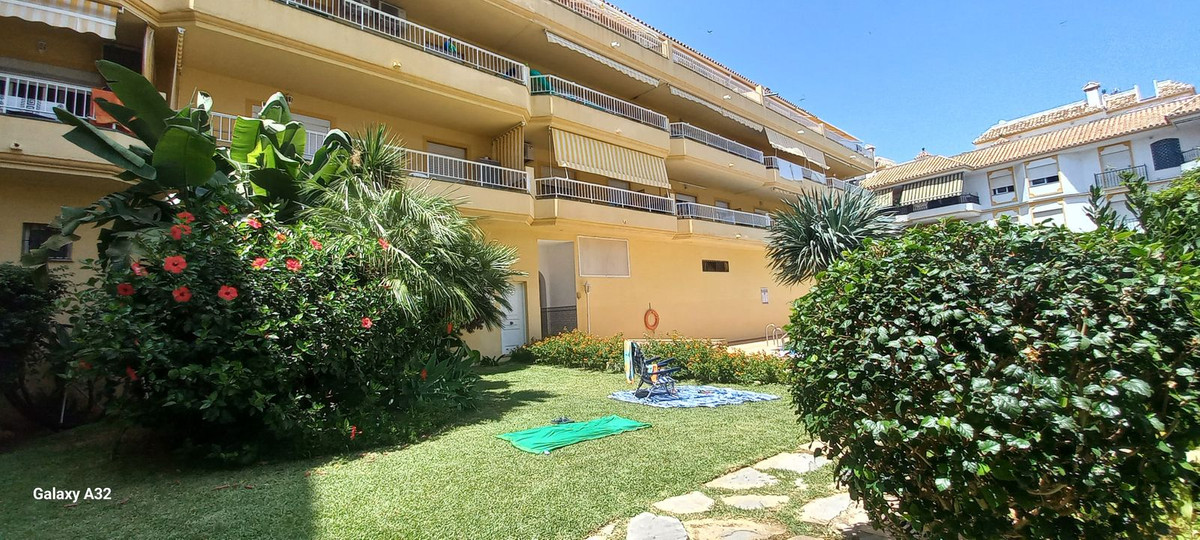 Se vende Apartamento Planta Media de 1 dormitorios en Costa Del Sol, Málaga, España