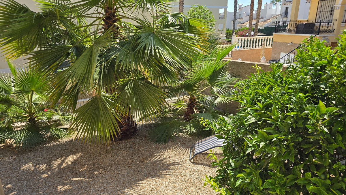Se vende Villa - Chalet de 3 dormitorios en Costa Blanca, Alicante, España