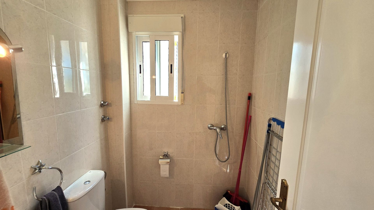 Se vende Villa - Chalet de 3 dormitorios en Costa Blanca, Alicante, España