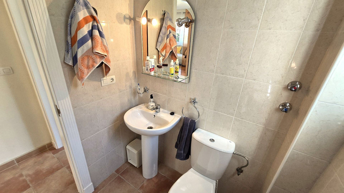Se vende Villa - Chalet de 3 dormitorios en Costa Blanca, Alicante, España