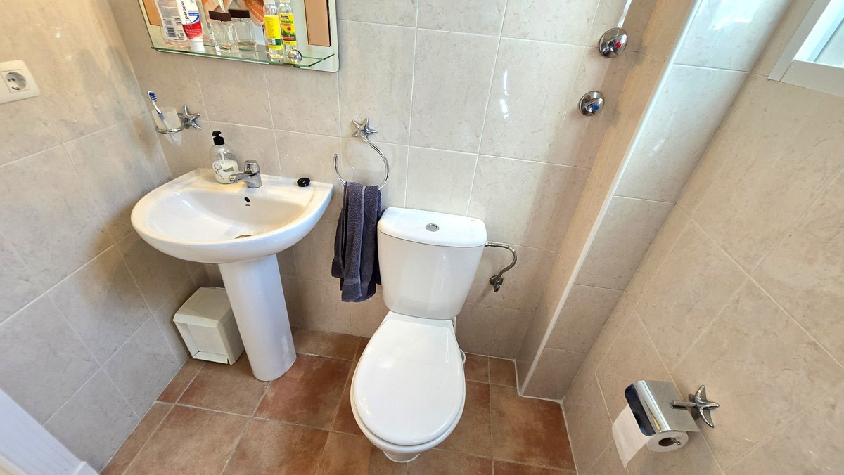 Se vende Villa - Chalet de 3 dormitorios en Costa Blanca, Alicante, España