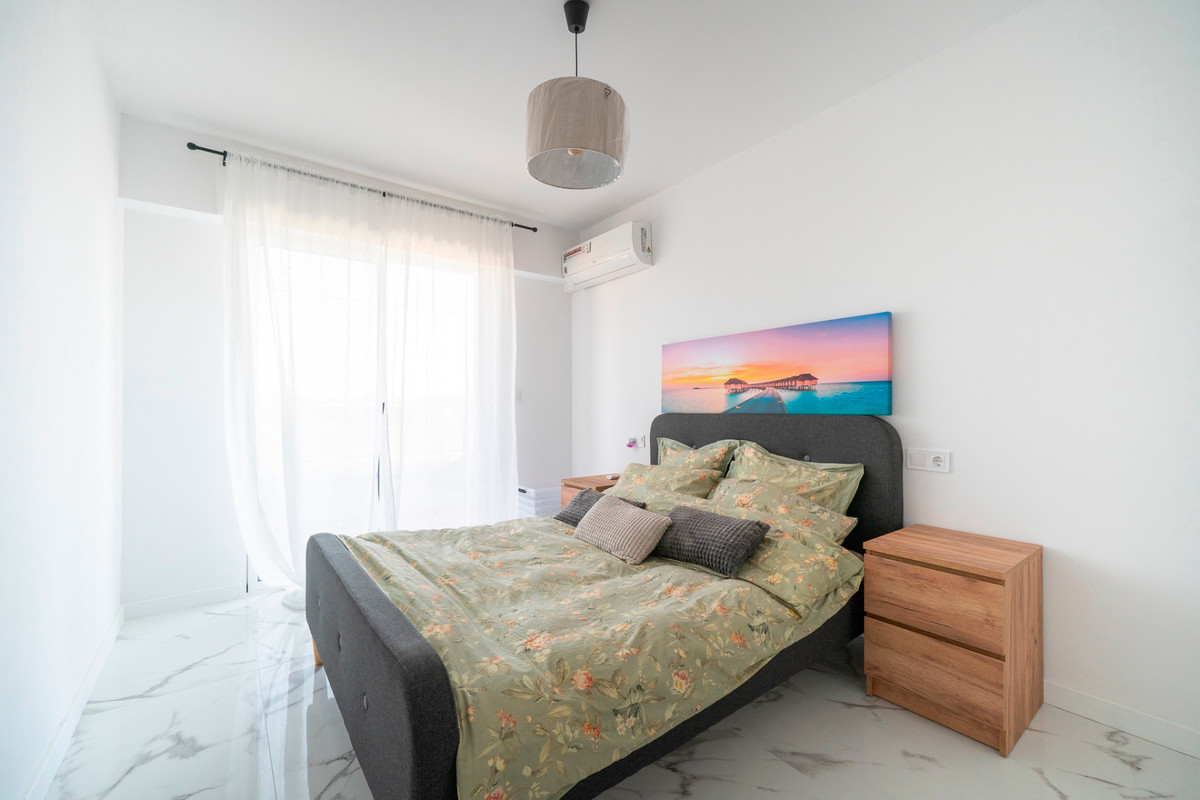 Se vende Apartamento Planta Media de 2 dormitorios en Costa Blanca, Alicante, España