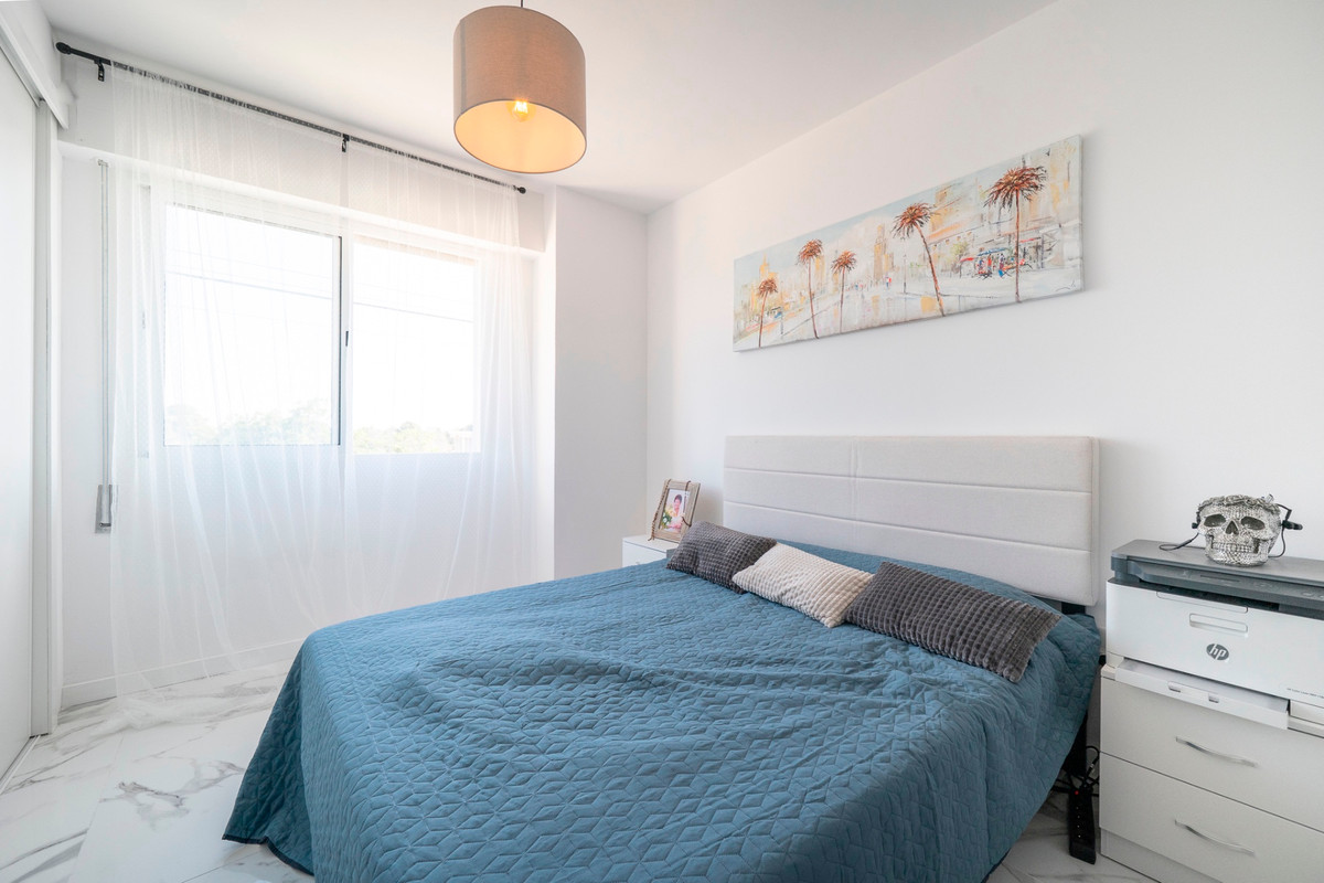 Se vende Apartamento Planta Media de 2 dormitorios en Costa Blanca, Alicante, España