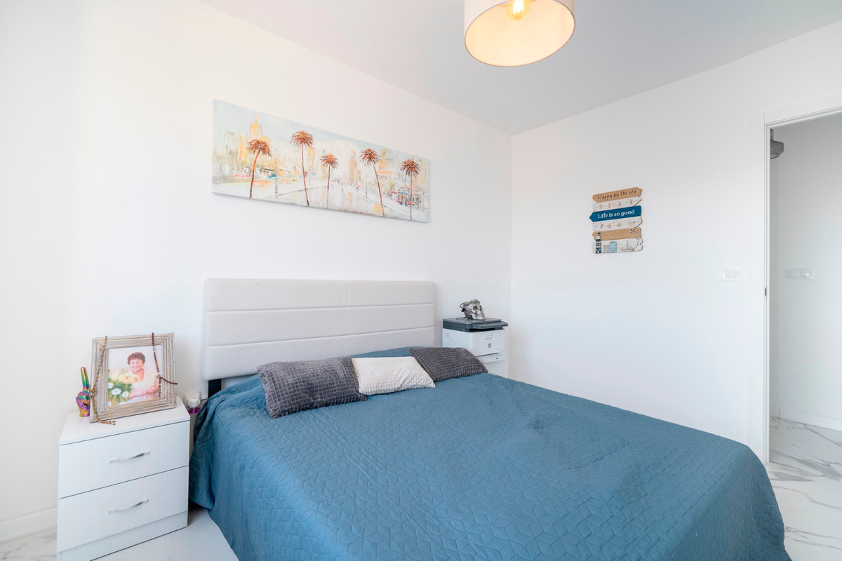 Se vende Apartamento Planta Media de 2 dormitorios en Costa Blanca, Alicante, España