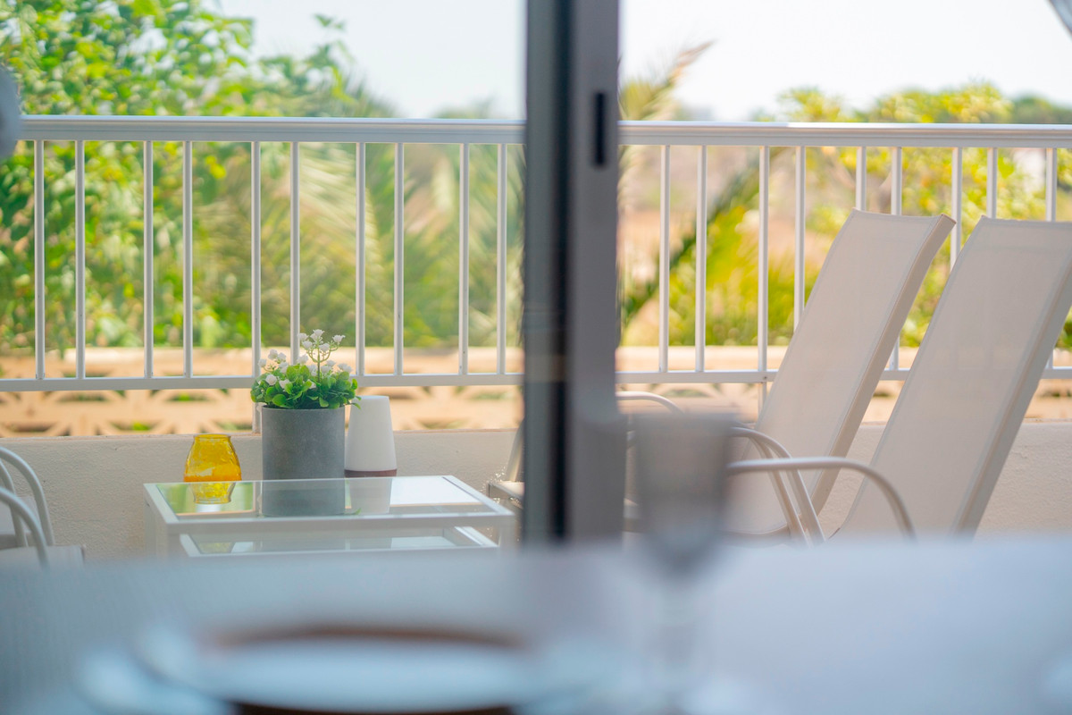 Se vende Apartamento Planta Media de 2 dormitorios en Costa Blanca, Alicante, España