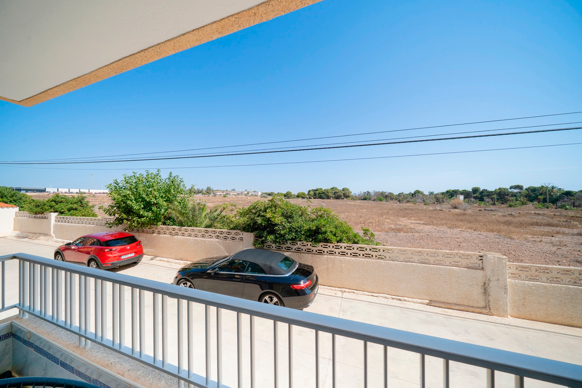 Se vende Apartamento Planta Media de 2 dormitorios en Costa Blanca, Alicante, España