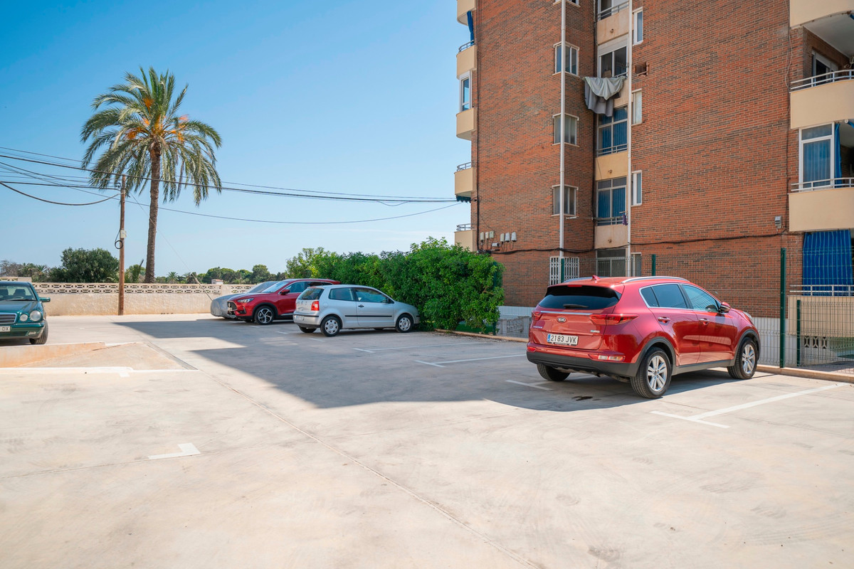 Se vende Apartamento Planta Media de 2 dormitorios en Costa Blanca, Alicante, España