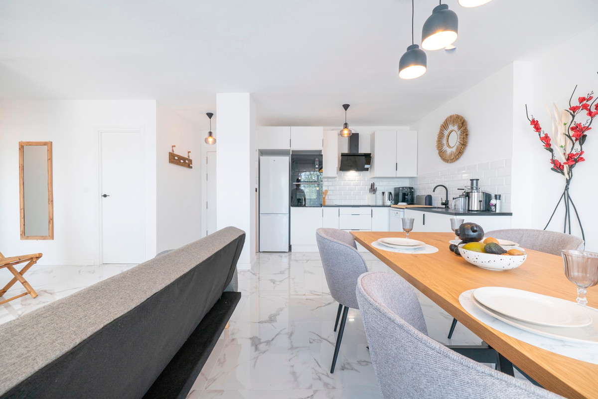 Se vende Apartamento Planta Media de 2 dormitorios en Costa Blanca, Alicante, España