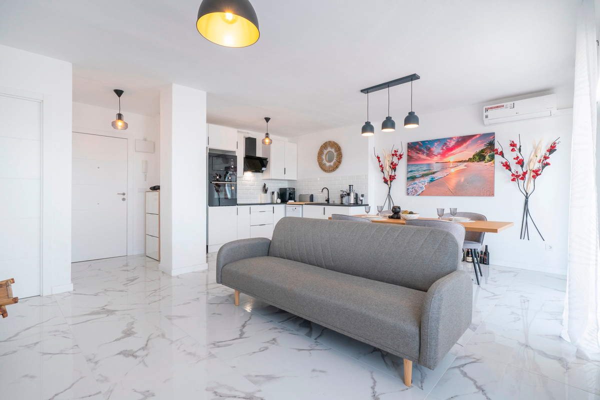 Se vende Apartamento Planta Media de 2 dormitorios en Costa Blanca, Alicante, España
