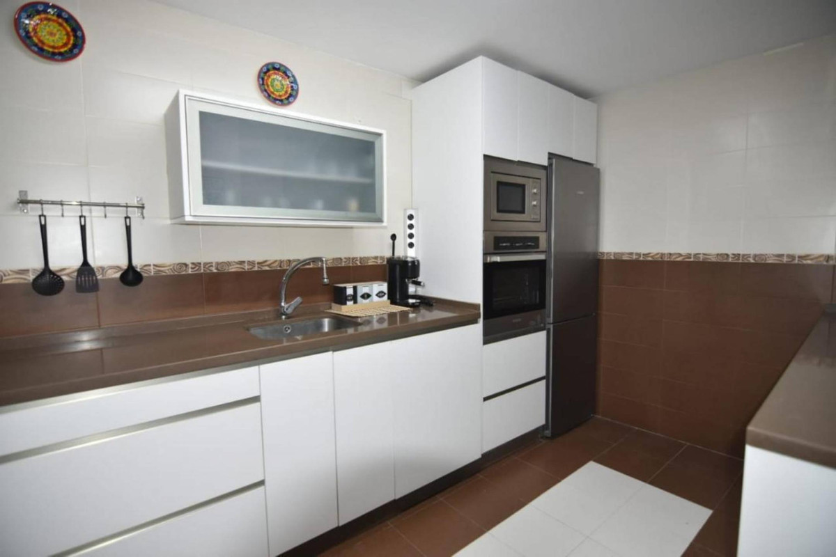 3 Bed Commercial unit for sale in Ronda Costa Del Sol, Málaga, Spain