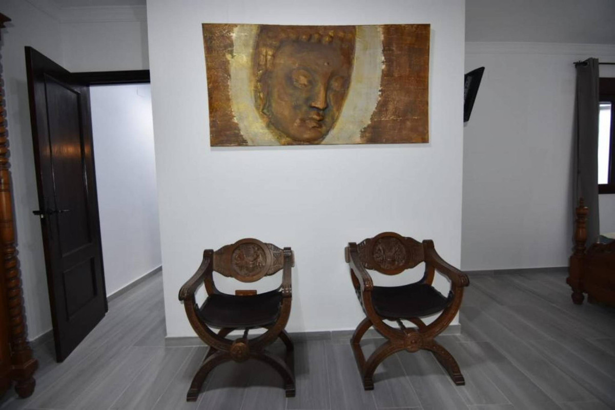 3 Bed Commercial unit for sale in Ronda Costa Del Sol, Málaga, Spain