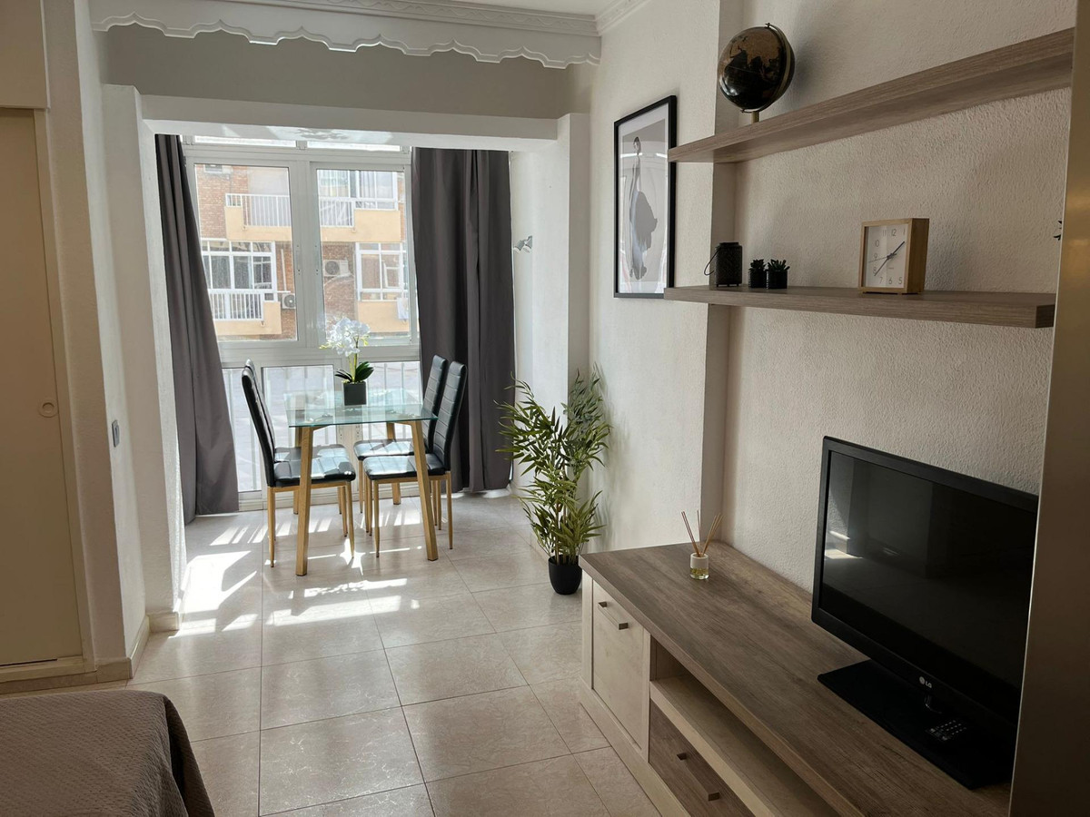 Se vende Estudio Planta Media  en Costa Del Sol, Málaga, España