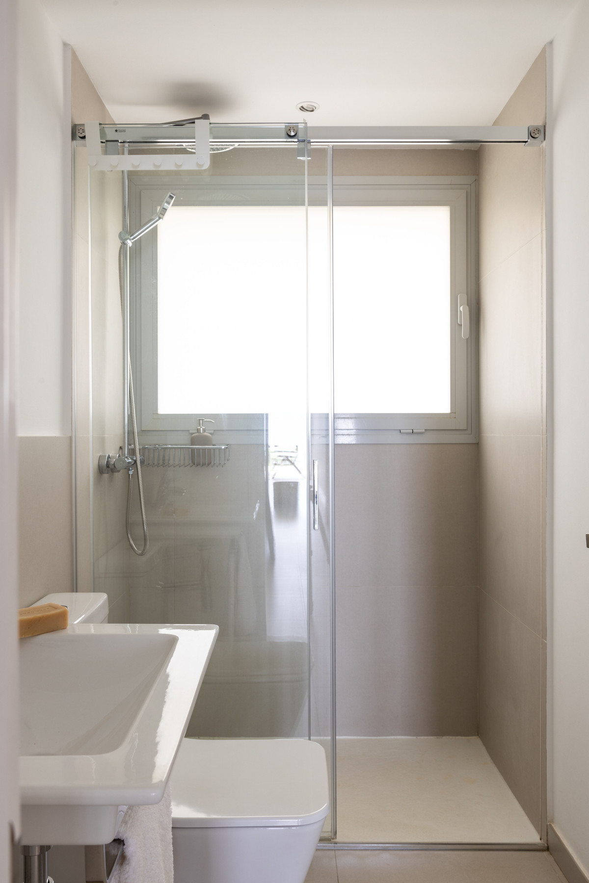 3 Bed Apartment for sale in La Capellania Costa Del Sol, Málaga, Spain