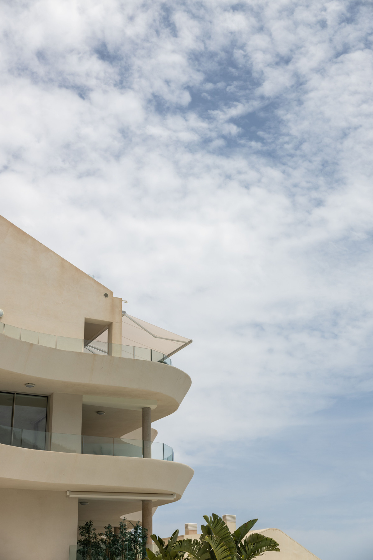 3 Bed Apartment for sale in La Capellania Costa Del Sol, Málaga, Spain