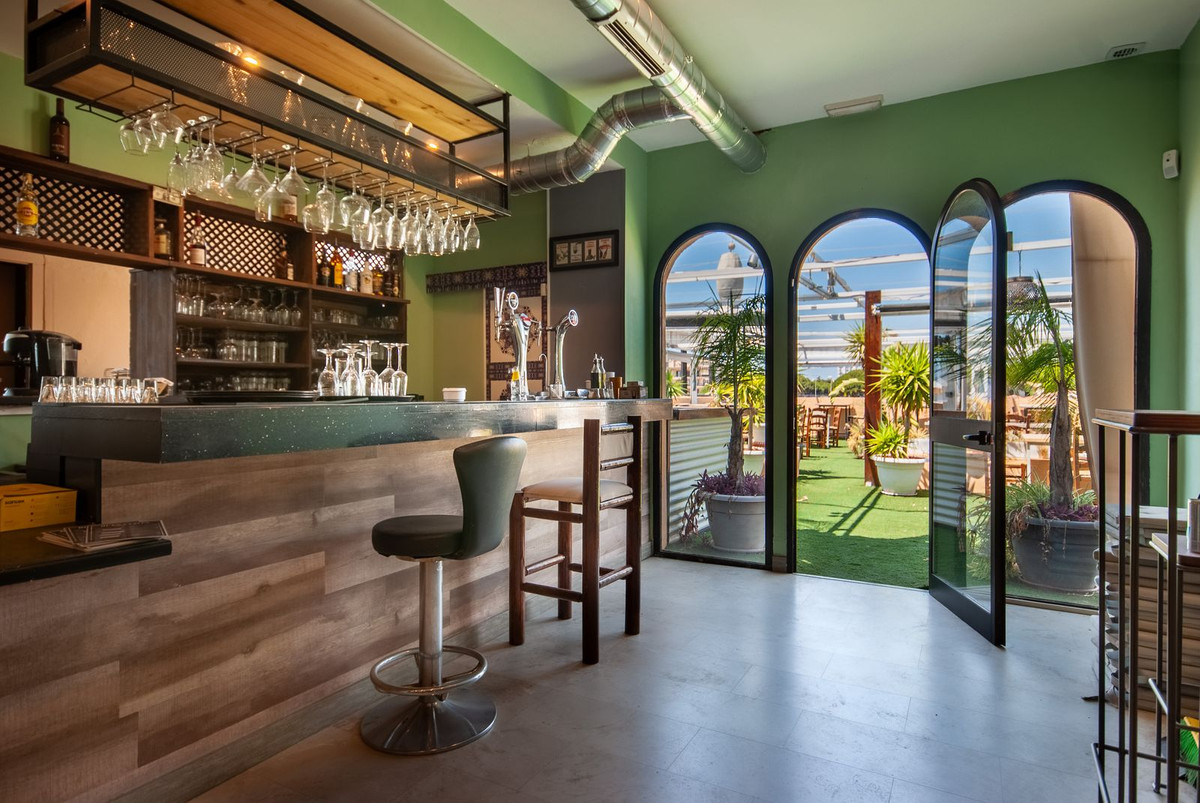 Se vende Restaurante  en Costa Del Sol, Málaga, España
