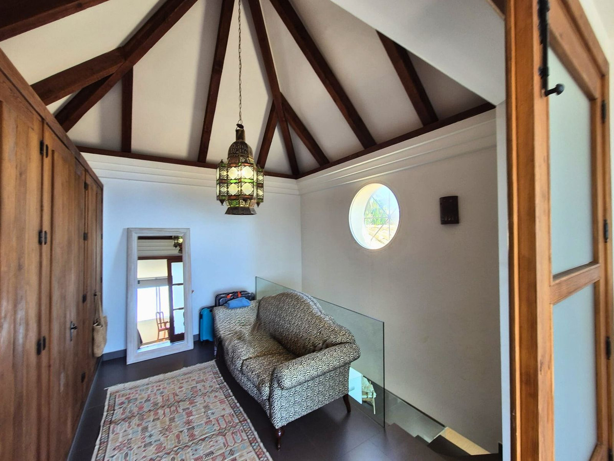 5 Bed Townhouse for sale in Manilva Costa Del Sol, Málaga, Spain