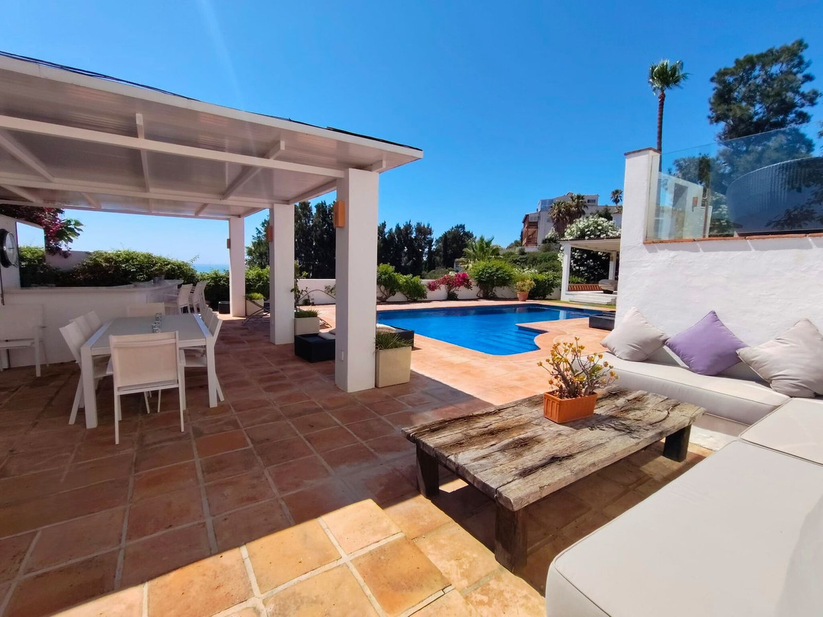 5 Bed Townhouse for sale in Manilva Costa Del Sol, Málaga, Spain