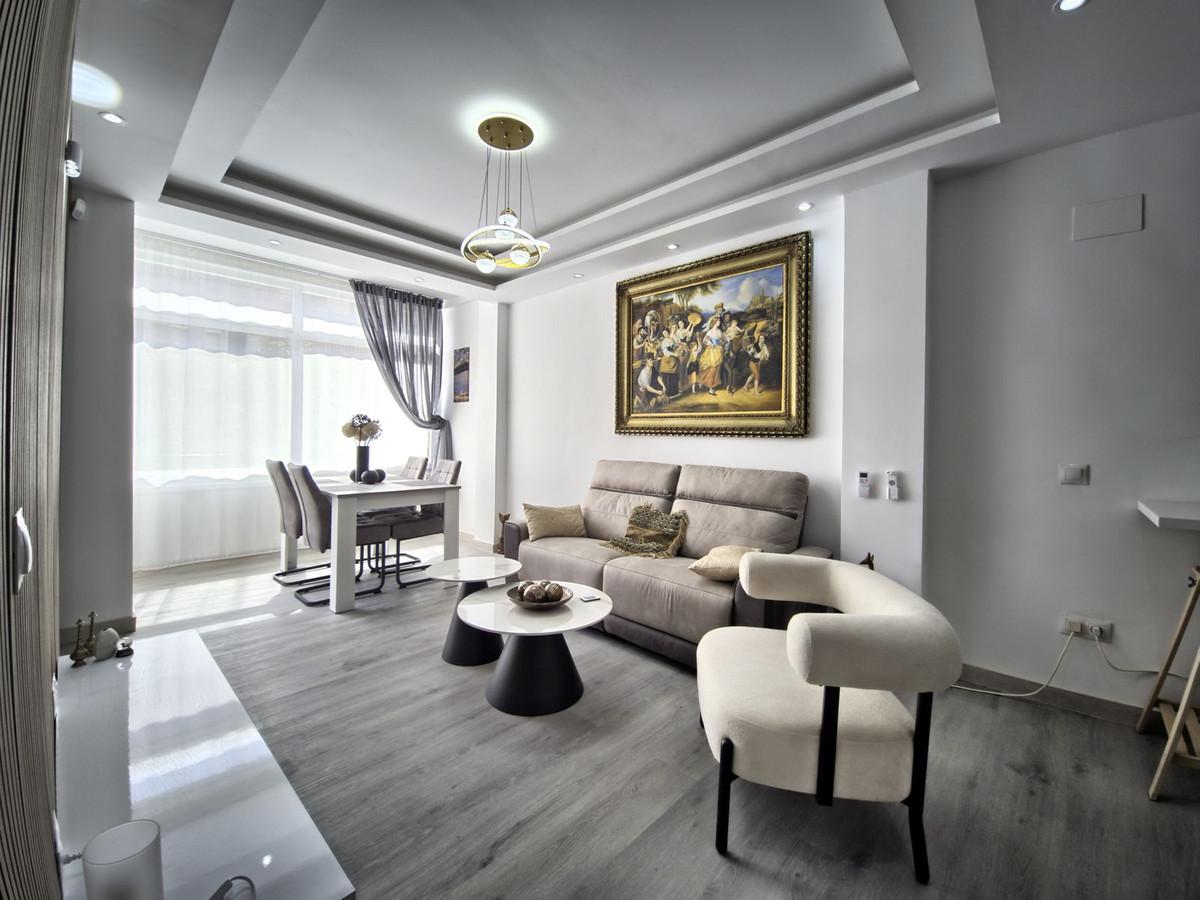 2 Bed Apartment for sale in Marbella Costa Del Sol, Málaga, Spain