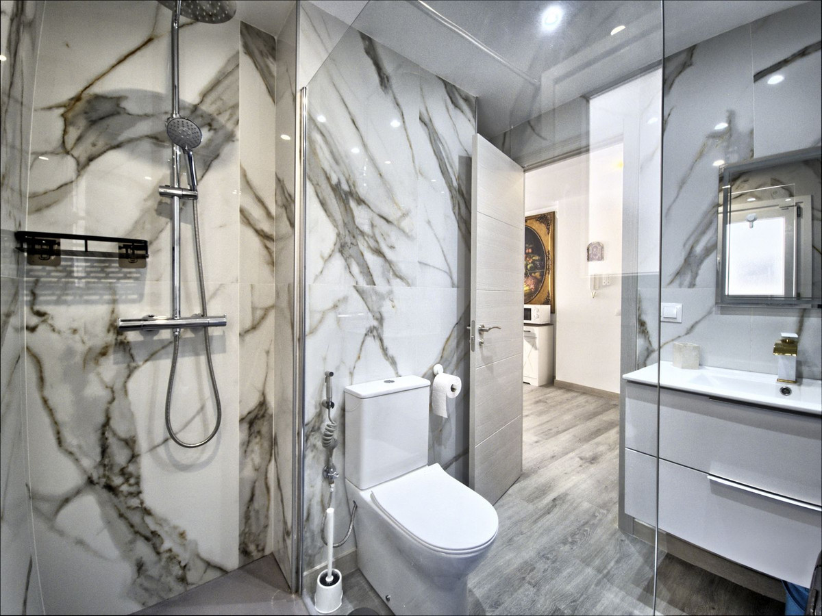2 Bed Apartment for sale in Marbella Costa Del Sol, Málaga, Spain