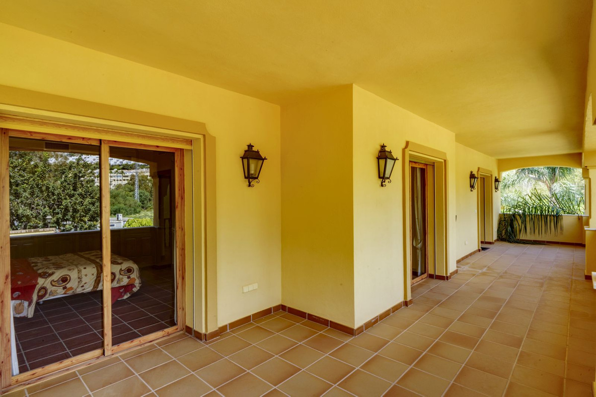 Se vende Villa - Chalet de 5 dormitorios en Costa Del Sol, Málaga, España