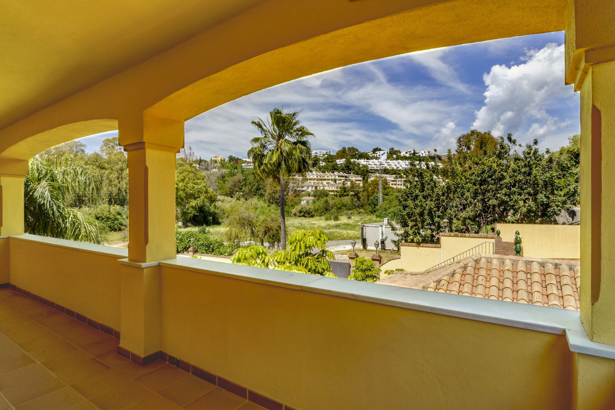 Se vende Villa - Chalet de 5 dormitorios en Costa Del Sol, Málaga, España