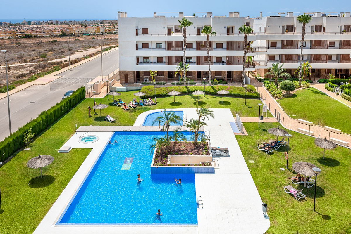 Se vende Ático de 2 dormitorios en Costa Blanca, Alicante, España