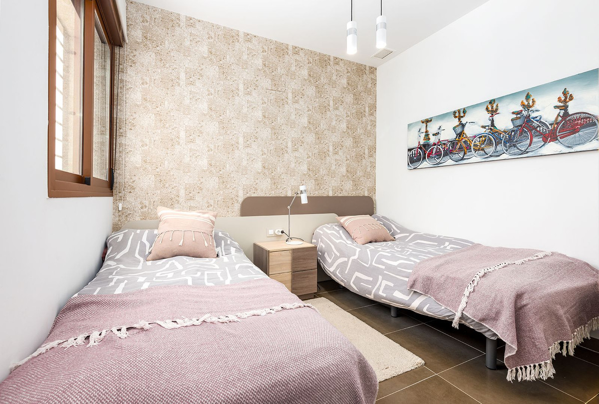 Se vende Ático de 2 dormitorios en Costa Blanca, Alicante, España